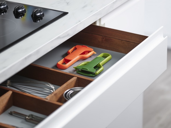 Овощечистка горизонтальная с защитой Gadgets зеленый 1000965 Joseph Joseph 