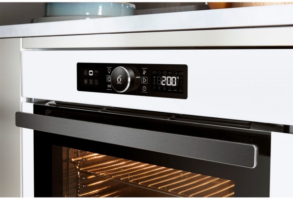 Духовой шкаф Whirlpool AKZ 96220 WH