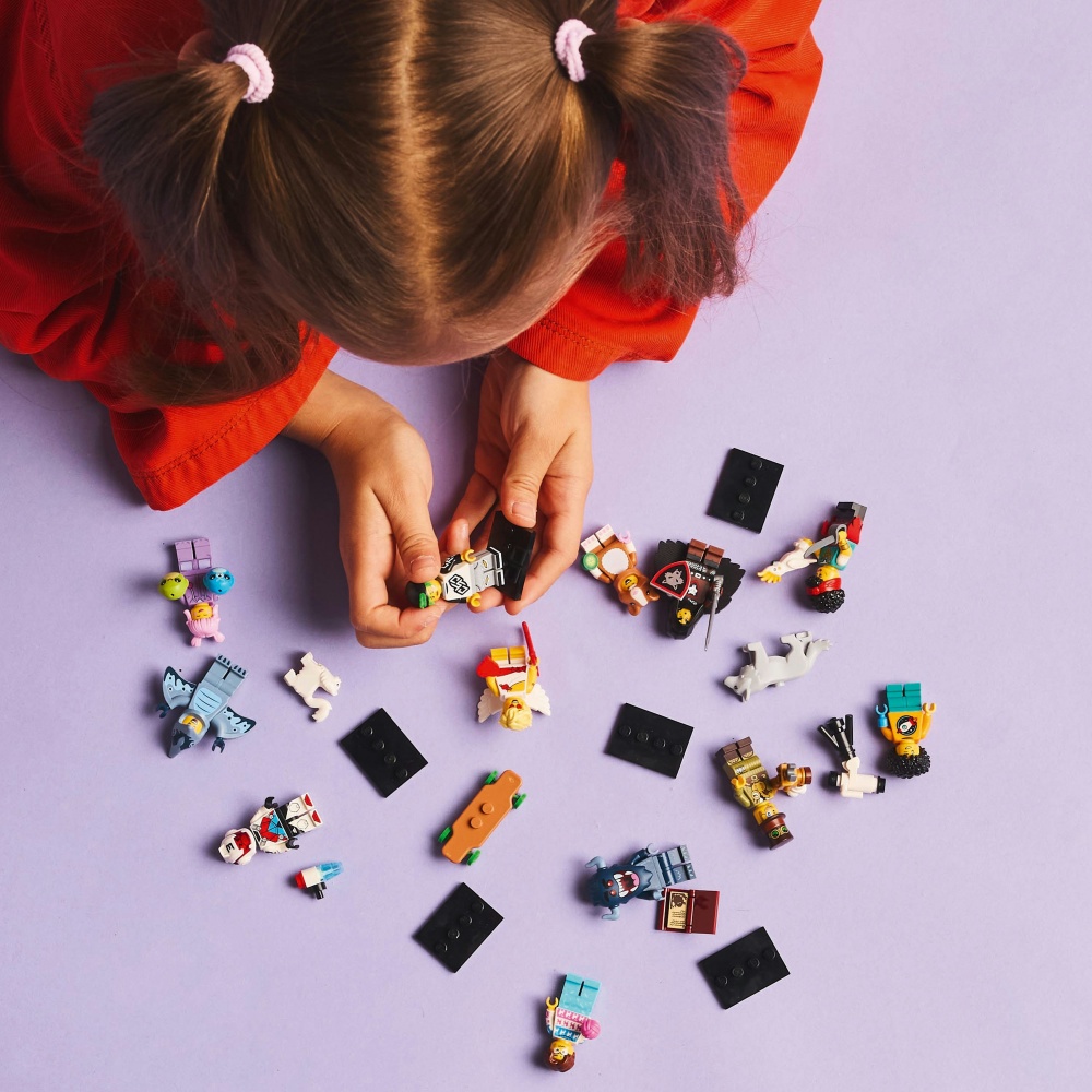 Конструктор LEGO Minifigures серия 27 V 111 71048