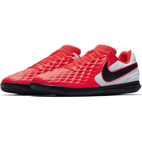 Бутсы Nike JR LEGEND 8 CLUB IC AT5882-606 р. 1Y черный