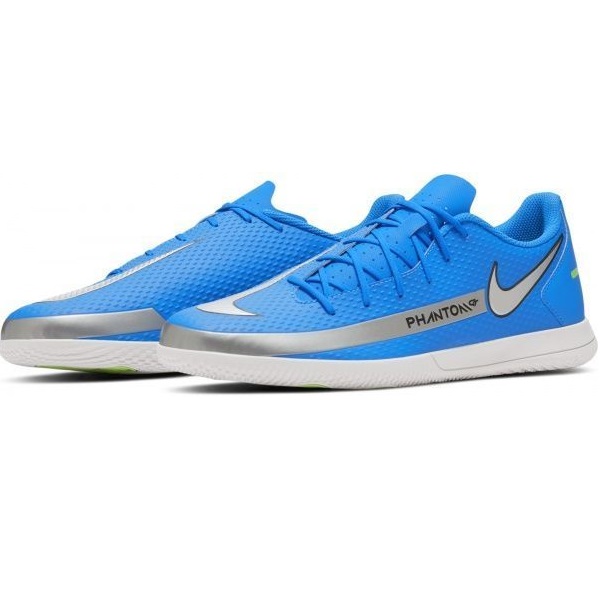 Бутси Nike Phantom GT Club IC CK8466-400 р. US 9,5 білий