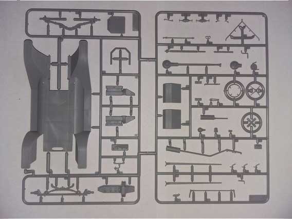 Сборная модель ICM американский спортивный автомобиль T1913 (4823044405145) 1:24