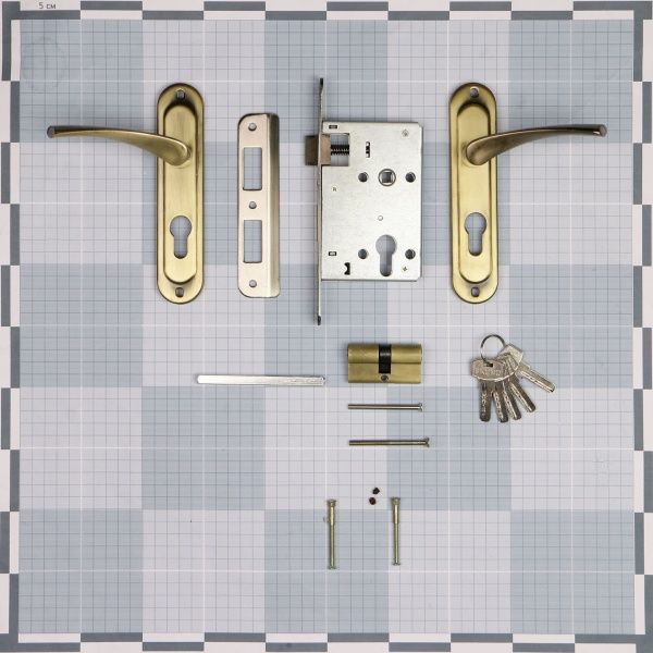 Замок врізний з ручками сувальдний Bruno 55 мм антична латунь без петель