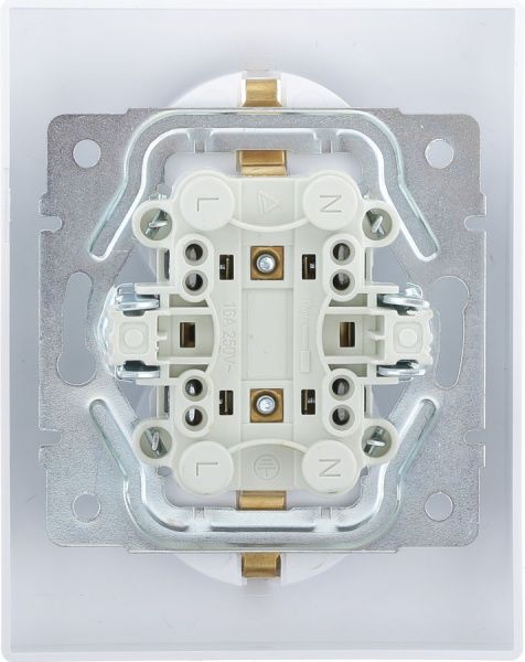 Розетка подвійна із заземленням UP! (Underprice) One Plus без шторок без кришки білий 706-0202-127B