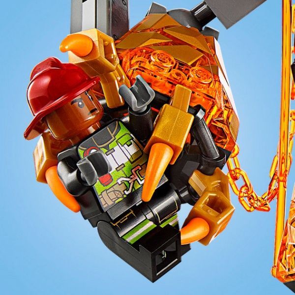 Конструктор LEGO Super Heroes Бой с расплавленным человеком 76128