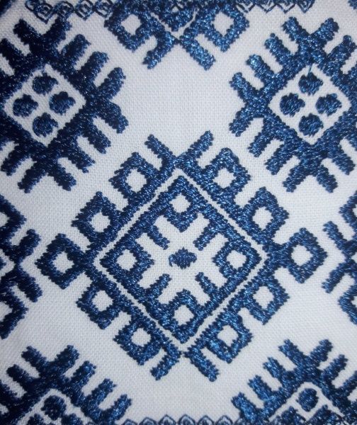 Вишиванка для хлопчиків Едельвіка 147-20/09 з синьою вишивкою р.152 білий 