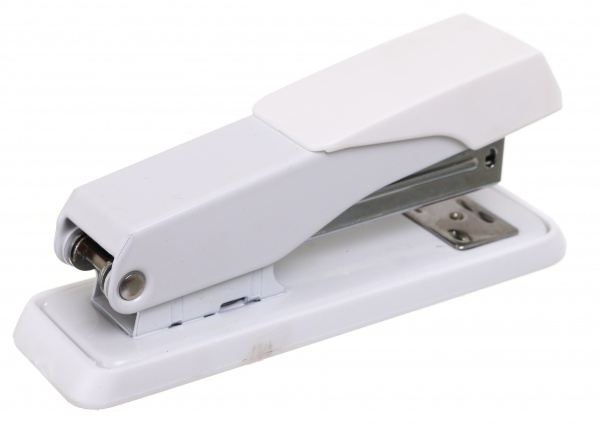 Степлер Future 20 листов белый Nota Bene