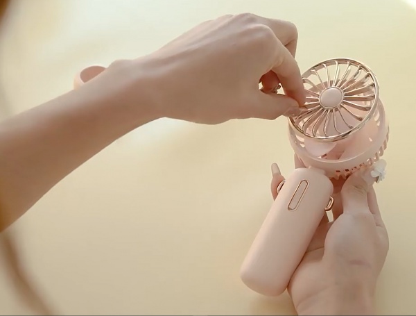 USB-вентилятор HausMark HUF-F4A/Pk