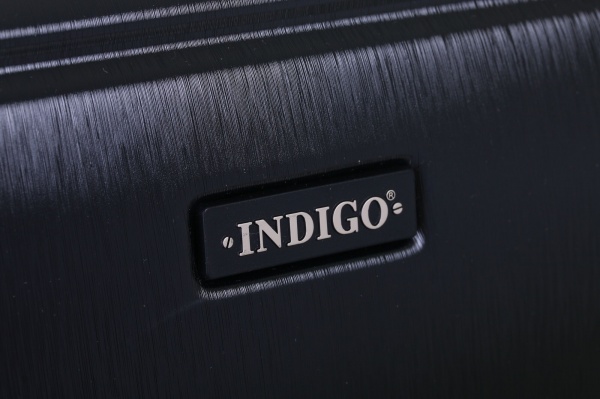 Чемодан 62 л черный LS22300 59х42х25 ABS 