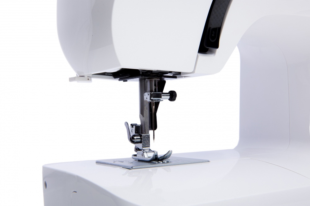 Швейна машина Minerva MAX 30