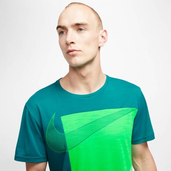 Футболка Nike M NK DRY SUPERSET SS PX GFX CJ4617-379 M зелений