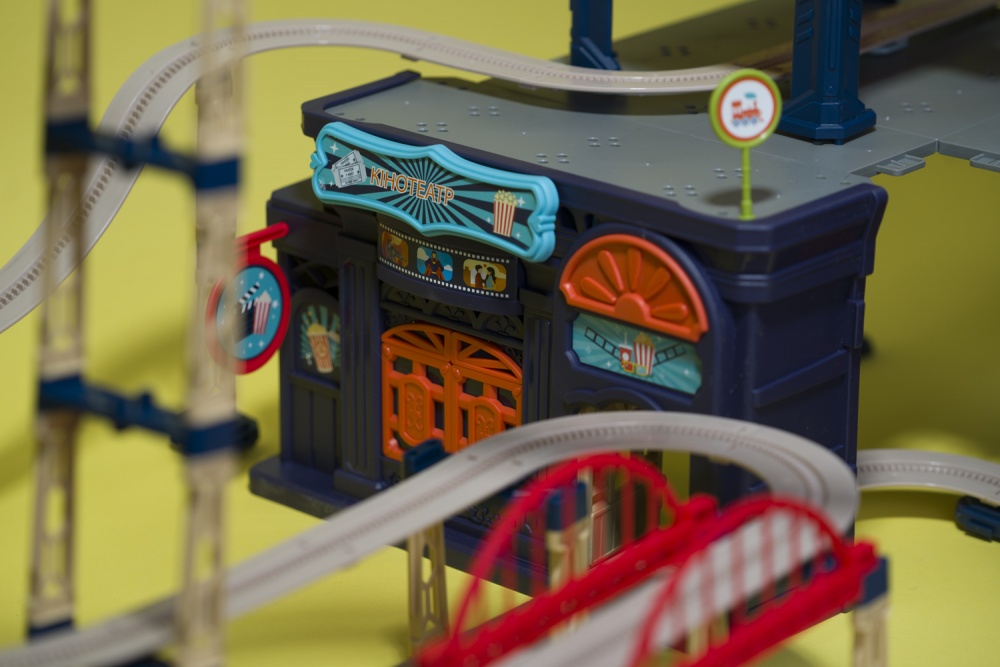 Железная дорога трюковая OTAMANKO Храбрый паровозик 532.02.32