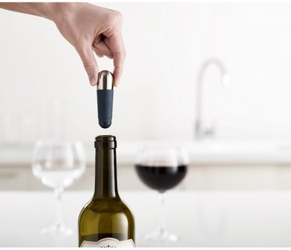 Набір корків для пляшок силіконових BarWise 7,7х2,4х2,4 см 2 шт. сині Joseph Joseph