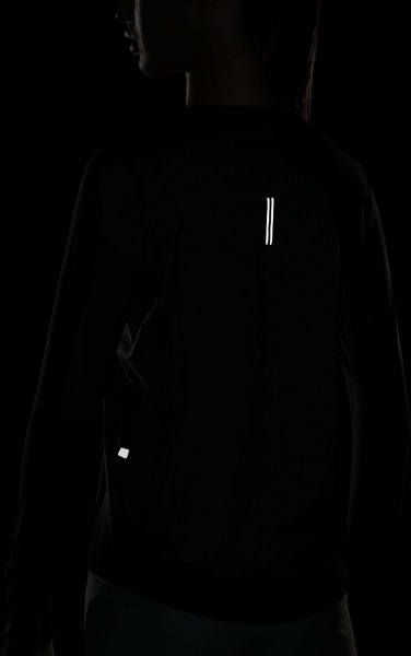 Джемпер Nike W NK DF ELEMENT CREW CU3277-010 р.S чорний