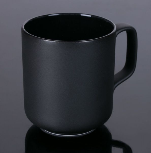 Чашка Matt&Shiny 330 мл чорна в подарунковій упаковці Narumi