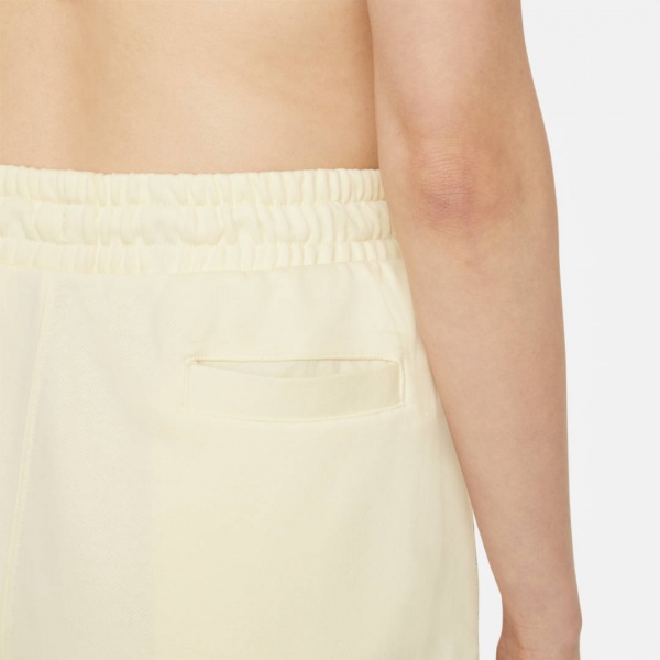 Шорты Nike W NSW SHORT EARTH DAY FT CZ9249-113 р. L бежевый