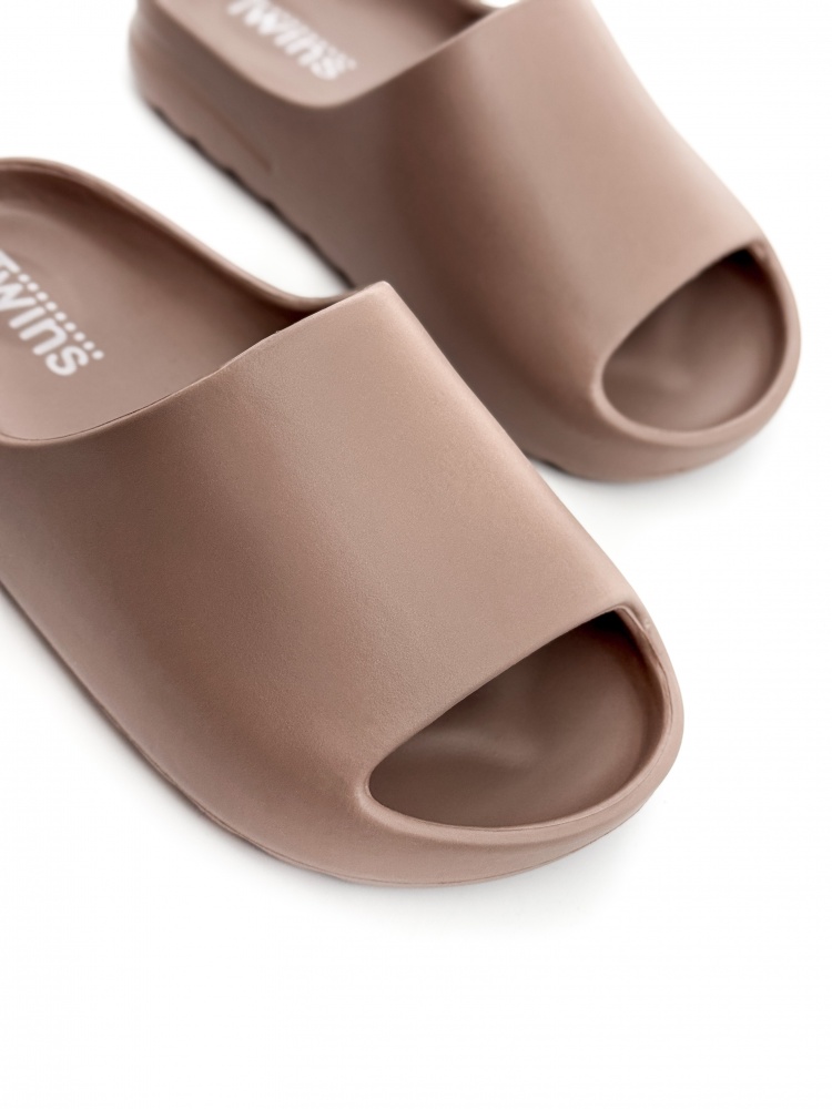 Шльопанці Twins р.42-43 бежевий