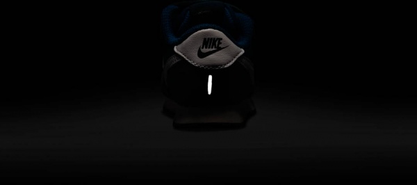 Кроссовки Nike MD VALIANT CN8560-405 р.26 зеленый