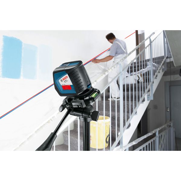 Лазерный нивелир Bosch Professional GLL 2-50 + штатив BT 150