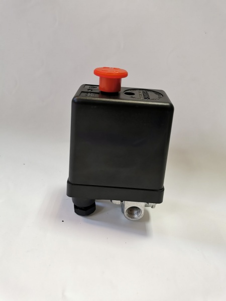 Блок підготовки повітря PromInstrument P02 (3 виходи) 220 В до 5 кВт