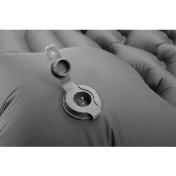 Матрас надувной Schwarzwolf Sajama F4510200AJ3 190х65 см серый