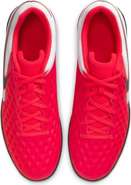 Бутси Nike LEGEND 8 CLUB IC AT6110-606 р. US 8,5 чорнийчервоний