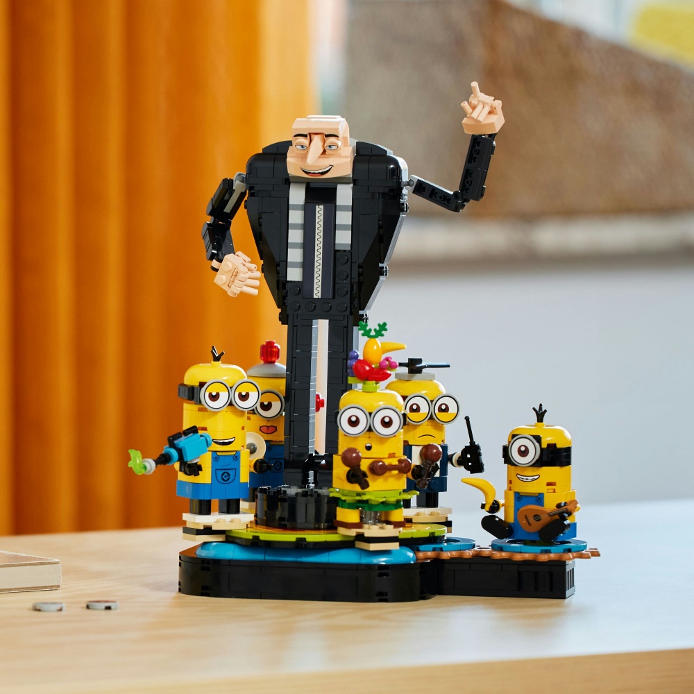 Конструктор LEGO Minions Ґру й посіпаки з кубиків 75582