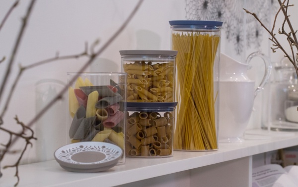 Ємність для зберігання Tosca 0,7л біло-блакитна кругла