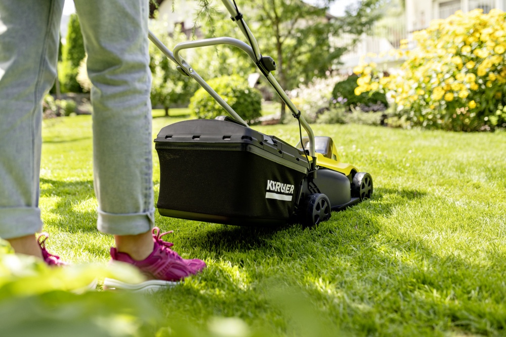 Газонокосарка акумуляторна Karcher LMO 2-18 (1.445-401.0)