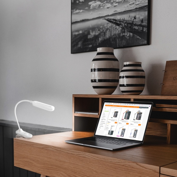 Настільна лампа офісна TITANUM Videx 1x7 Вт білий 25051 