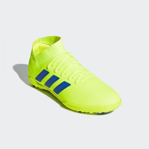Бутсы Adidas NEMEZIZ 18.3 TF J CM8516 р. UK 5 салатовый