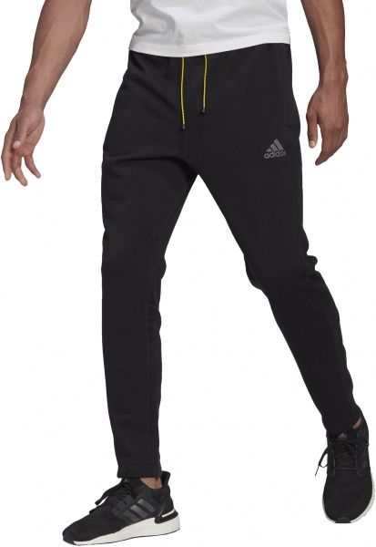 Брюки Adidas M STREET Q1 PT GL5694 р. L черный