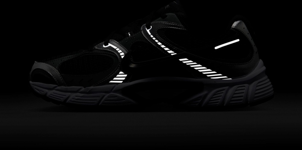 Кросівки Nike V5 RNR HJ5228-004 р.45,5