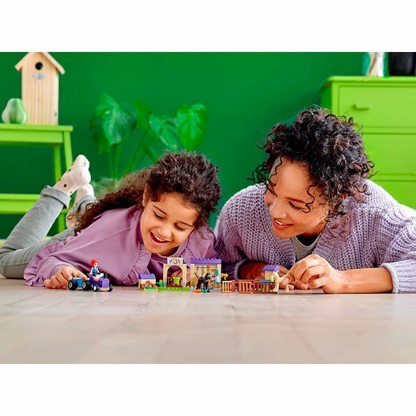 Конструктор LEGO Friends Конюшня для лошати Мії 41361