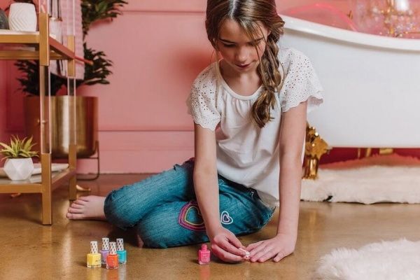 Набір лаків для нігтів Make it Real «Неонова вечірка» MR43221