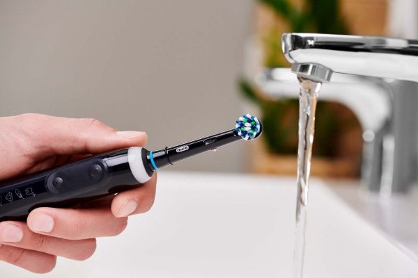 Електрична зубна щітка Oral-B Braun Genius X/D706.513.6X Midnight black