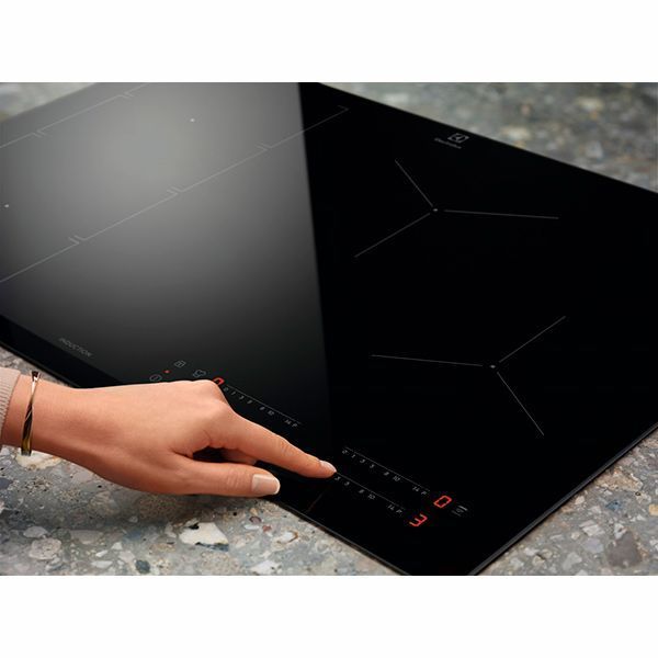 Варочная поверхность Electrolux IPES6451KF