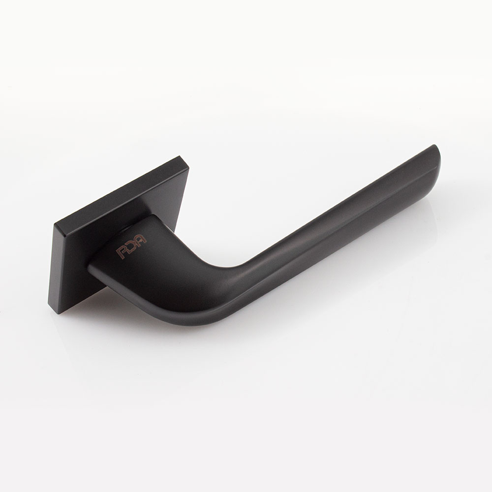 Ручка на розетке RDA Lotus матовый черный