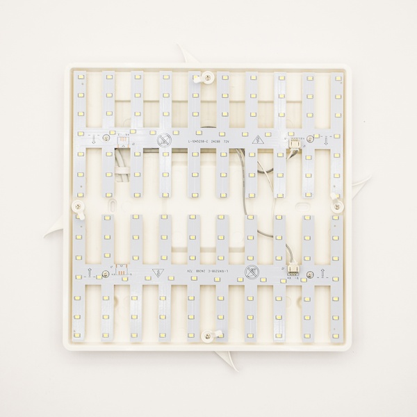 Світильник світлодіодний Luminaria S342 18 Вт білий/срібло 5000 К ALS 18W 