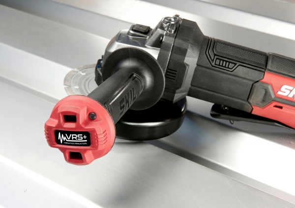 Болгарка (кутова шліфмашина) SKIL AG1E9132AB