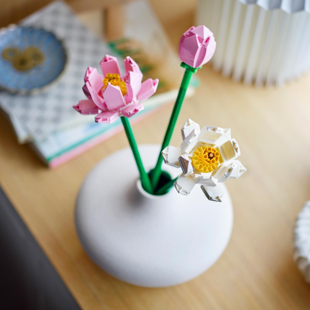 Конструктор LEGO Botanical Цветы лотоса 40647
