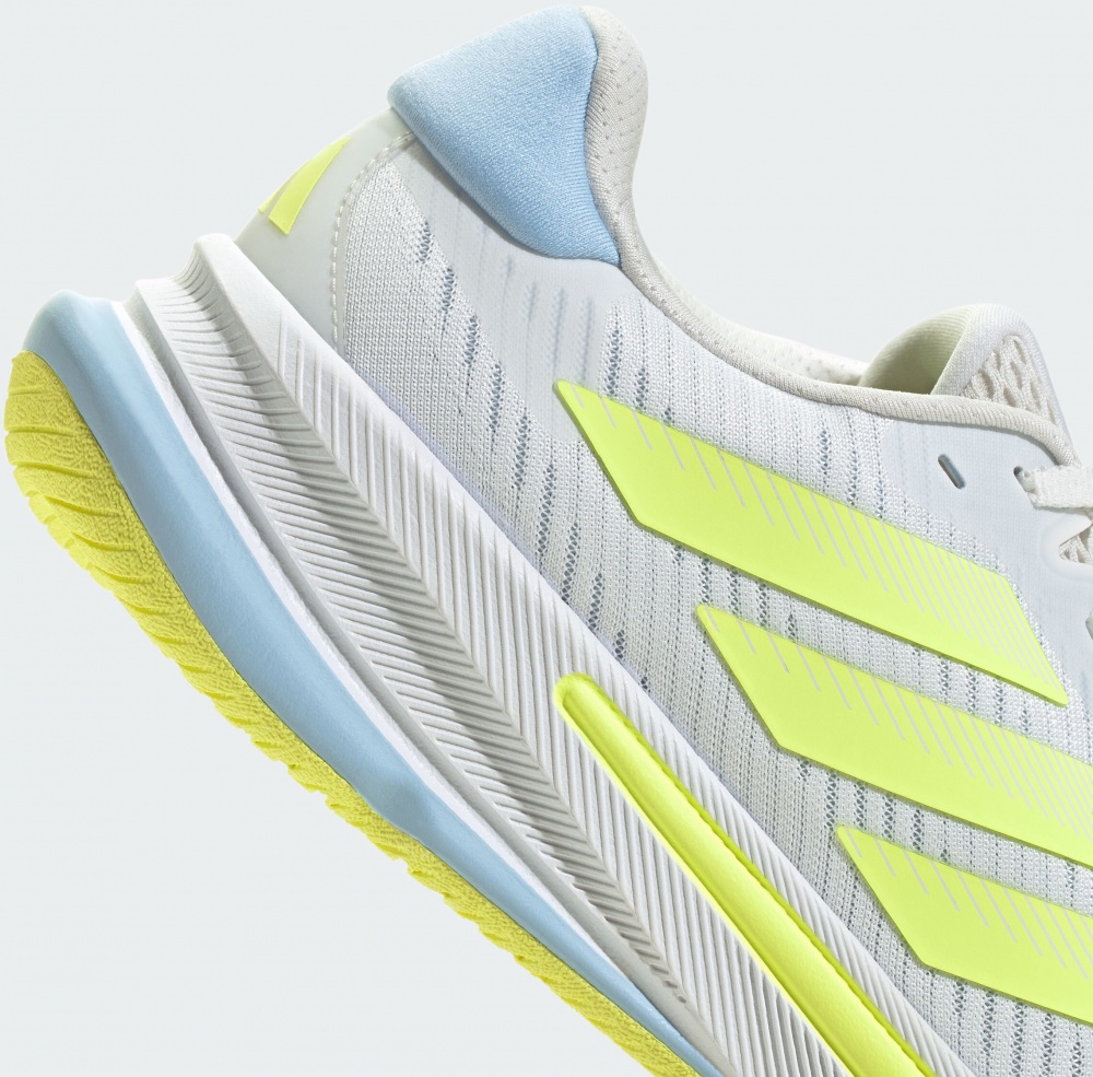 Кросівки чоловічі Adidas SUPERNOVA EASE M IH0795 р.41 1/3 білі