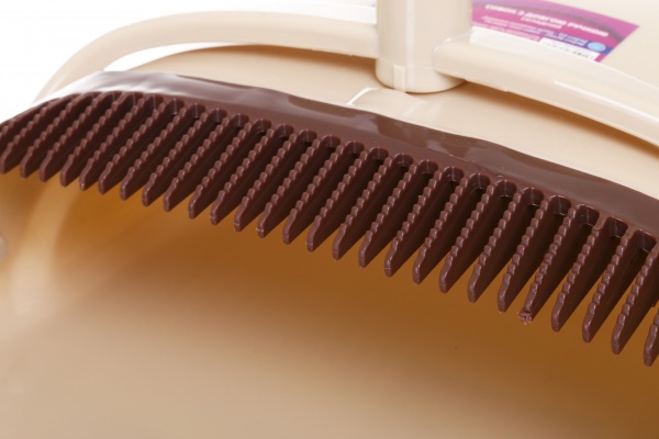 Совок + щетка с длинной ручкой складной Fiora®