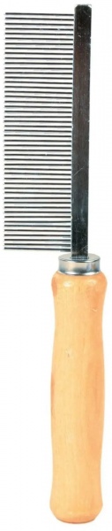 Расческа Trixie для собак с густыми металлическими зубчиками с деревянной ручкой 17 см 2390