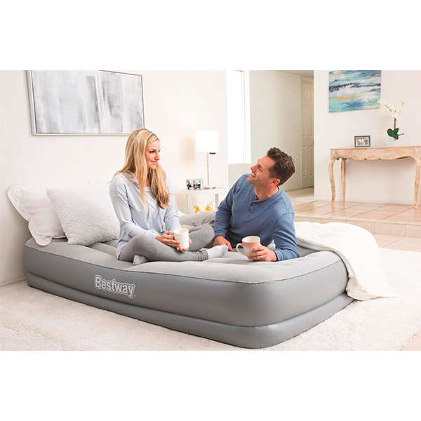 Матрас надувной Bestway со встроенным электронасосом 203x152 см