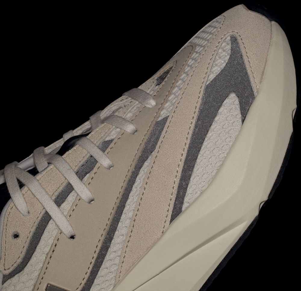 Кросівки жіночі Adidas LIGHTSTRIDE JH6962 р.36 2/3 бежеві