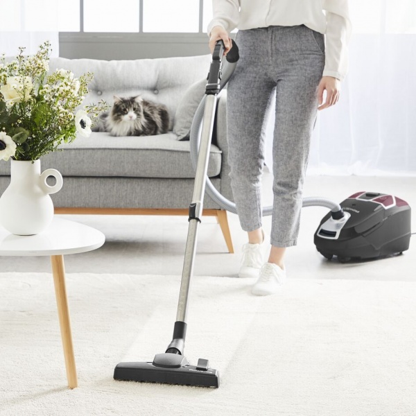 Пылесос Rowenta SILENCE FORCE ALLERGY+ RO6899EA black 