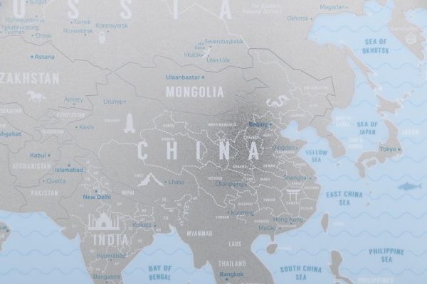 Скретч-карта Travel Map Silver World 60х80 см (рама)