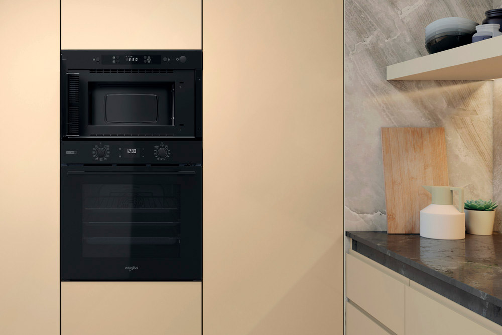 Мікрохвильова піч Whirlpool MBNA900B