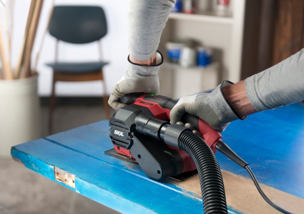 Стрічкова шліфмашина SKIL SR1E7615AB